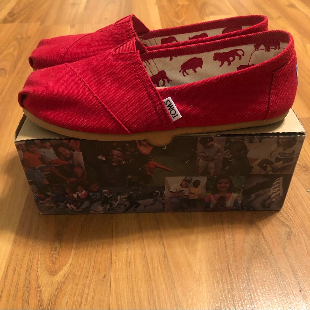 Red Toms